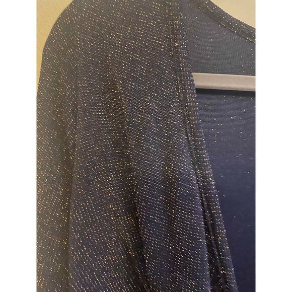 BKE Red Blouse (SZ L) - Picture 3 of 4